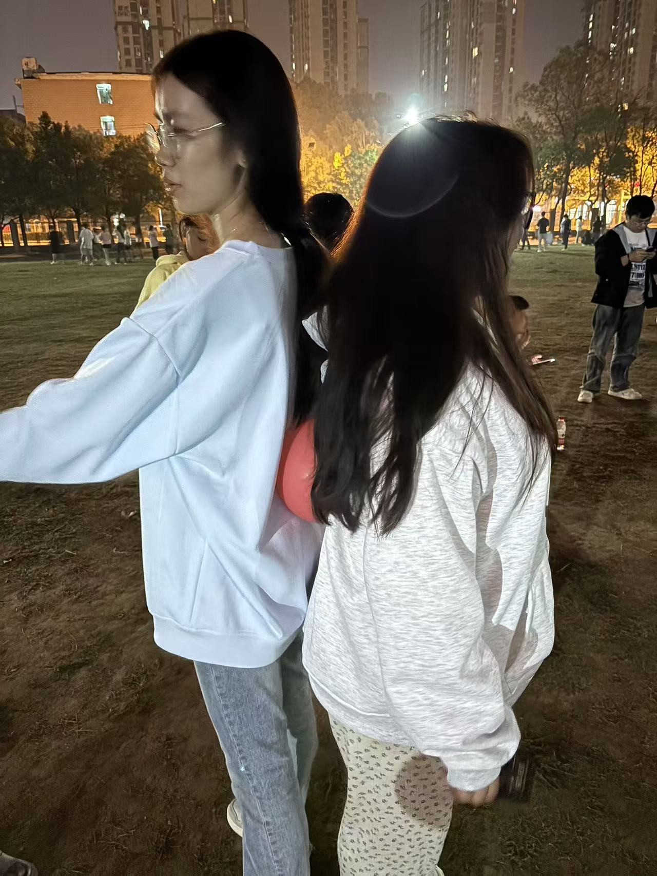 101004